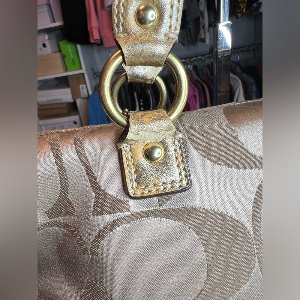 Authentic Coach bag - Picture 12 of 16